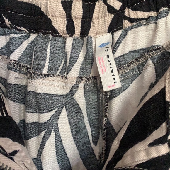 Free People Wide Print Pants - Picture 3 of 4